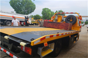 泽普附近拖车电话号码服务